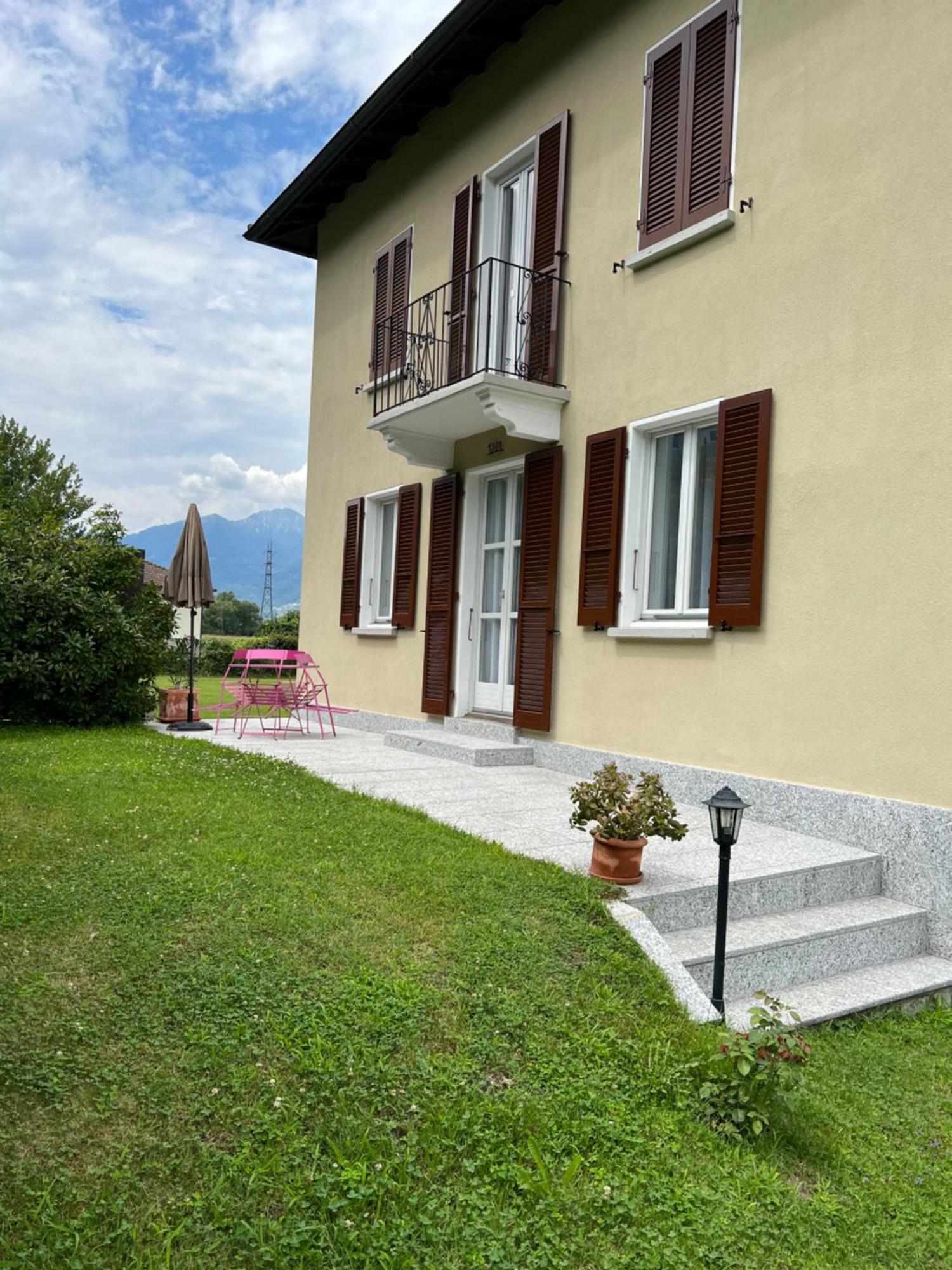 Casa Romana Gambarogno Екстер'єр фото